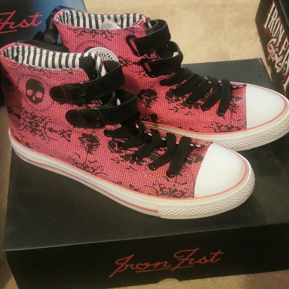 Iron Fist Lacey Day's high top Sneakers